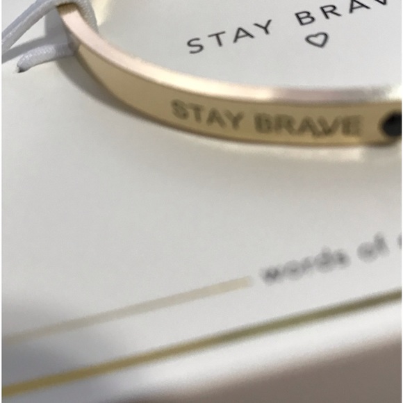 Jo + Le Goldtone Bangle Bracelet “Stay Brave” inscription New in Gift Box - Picture 3 of 4